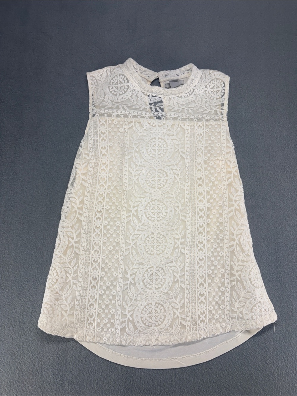 H&M Lace Overlay Sleeveless Elegant  Blouse Eyelet Closure Back Size S